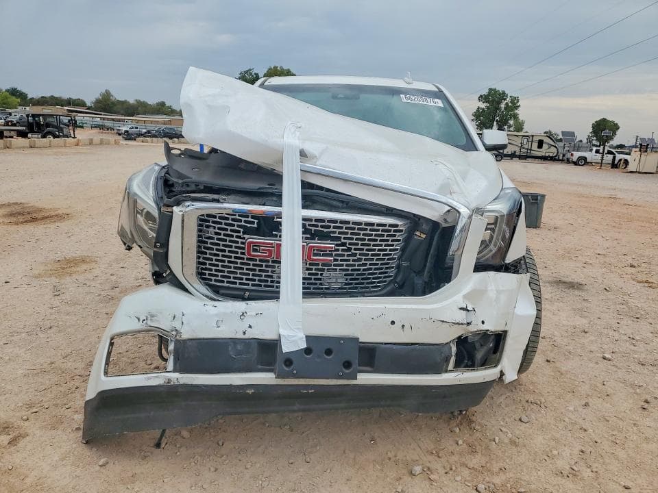 2017 GMC YUKON DENALI 5