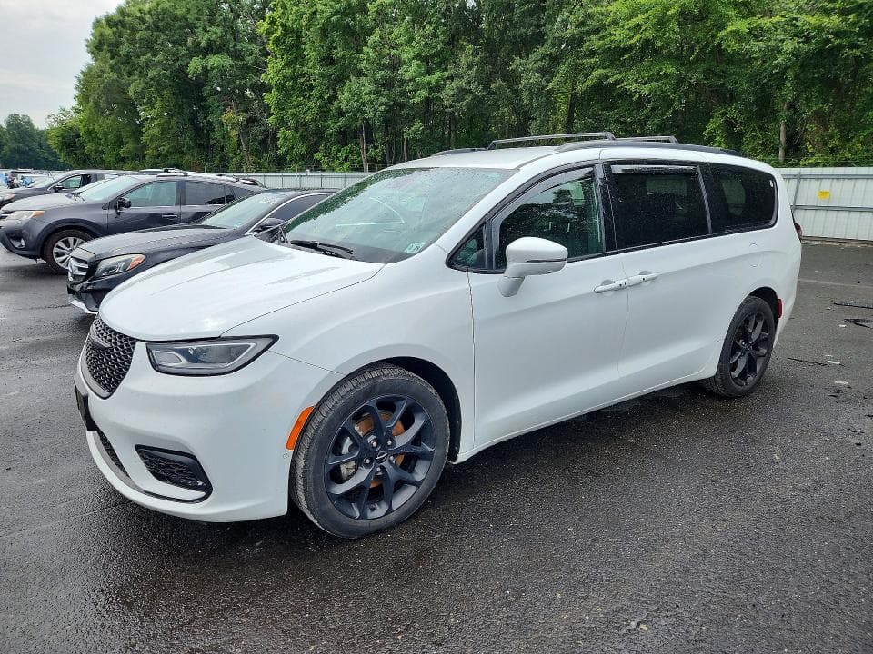 2022 CHRYSLER PACIFICA TOURING L