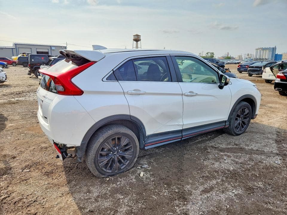 2019 MITSUBISHI ECLIPSE CROSS LE 3