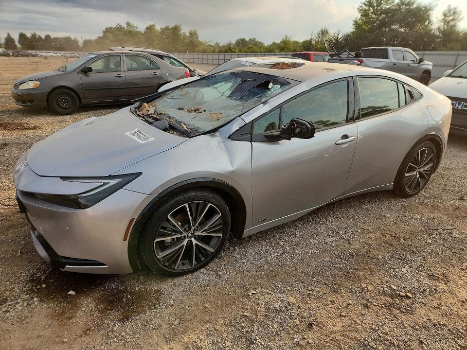 2024 TOYOTA PRIUS XLE - 1
