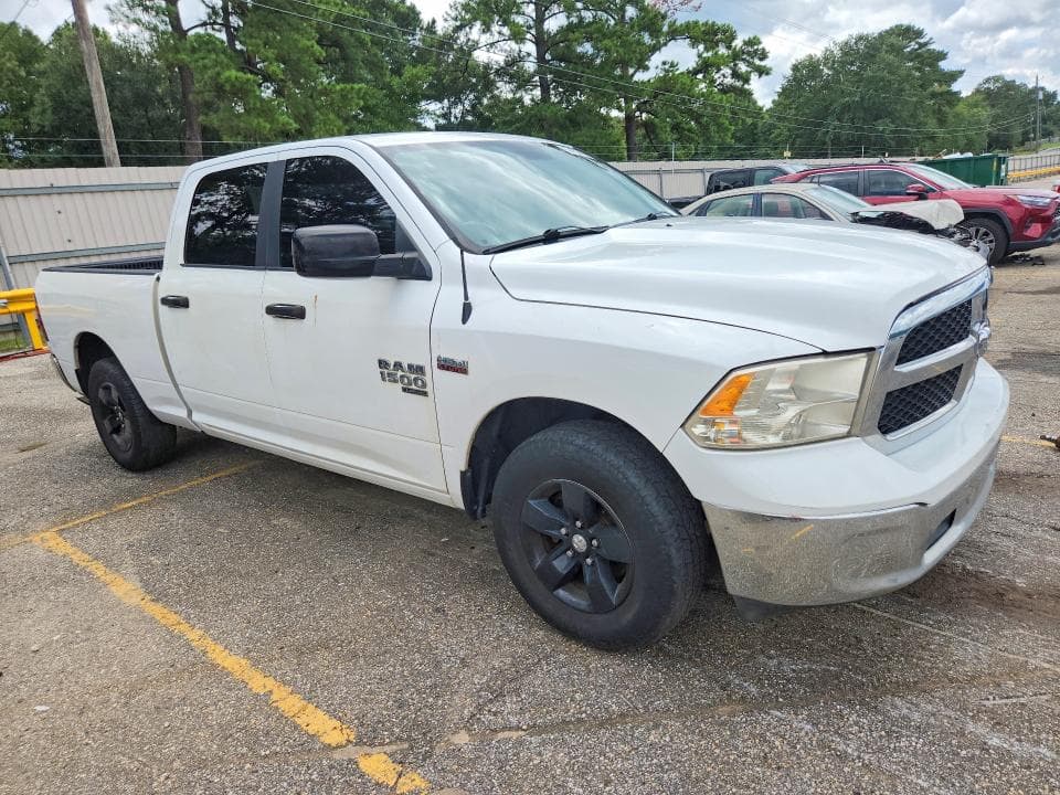 2021 RAM 1500 CLASSIC SLT 4