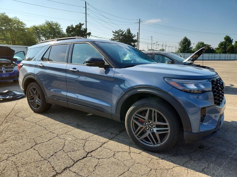 2025 FORD EXPLORER ST-LINE 4