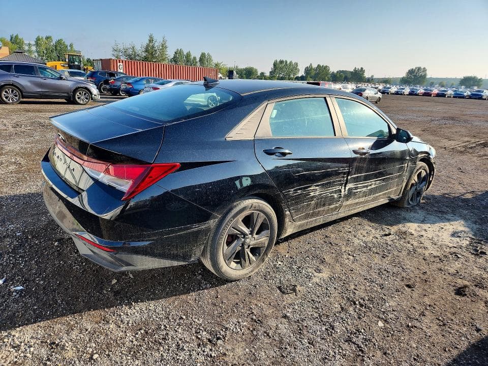 2021 HYUNDAI ELANTRA SEL 3