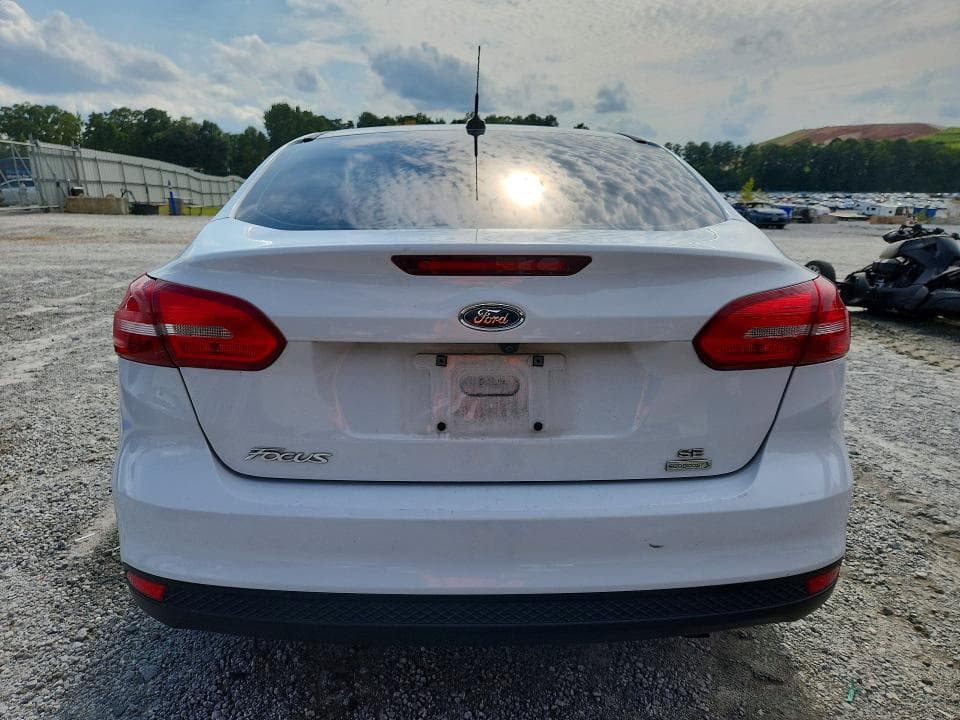 2018 FORD FOCUS SE 6