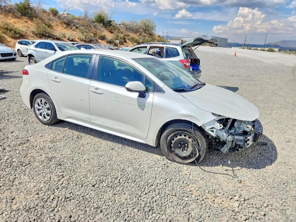 2021 TOYOTA COROLLA LE 4