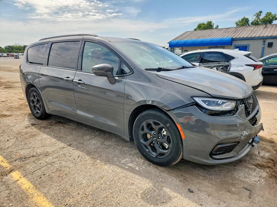 2021 CHRYSLER PACIFICA HYBRID LIMITED 4