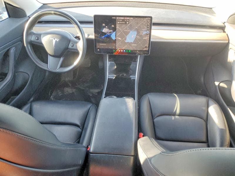 2018 TESLA MODEL 3 8