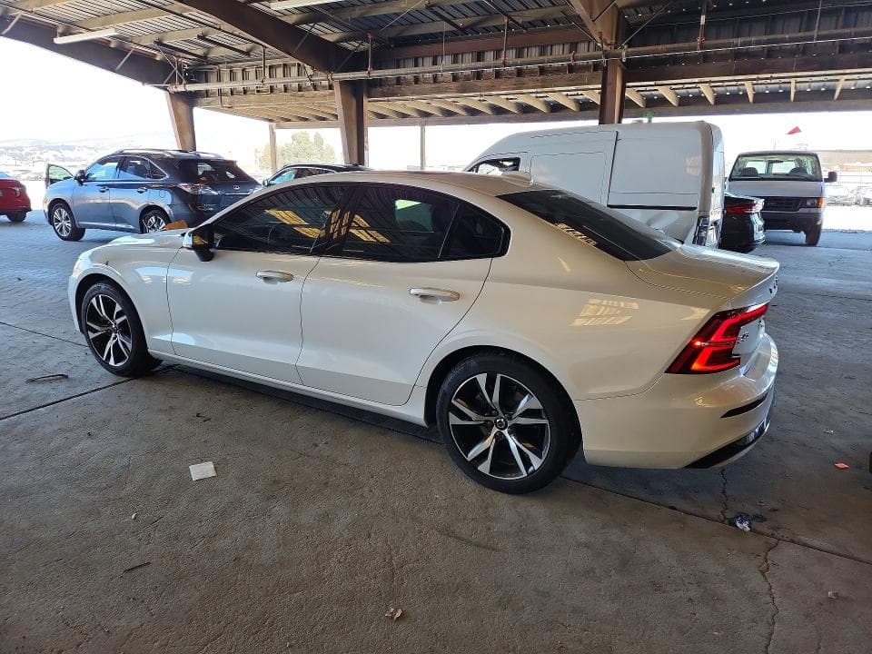 2023 VOLVO S60 CORE 2