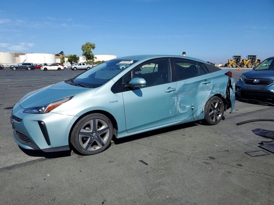 2019 TOYOTA PRIUS XLE