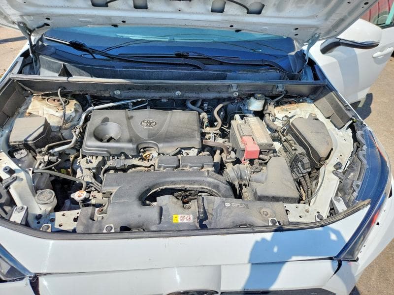 2019 TOYOTA RAV4 LE 12