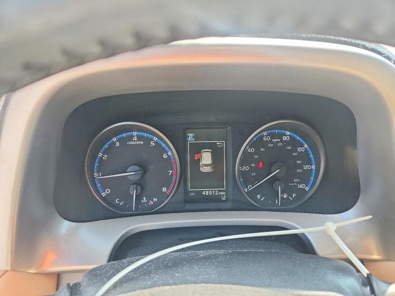 2017 TOYOTA RAV4 XLE 9