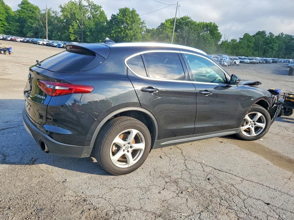 2018 ALFA ROMEO STELVIO 3