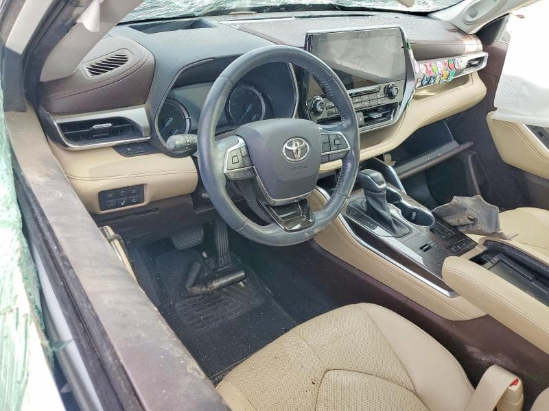2021 TOYOTA HIGHLANDER HYBRID PLATINUM 8