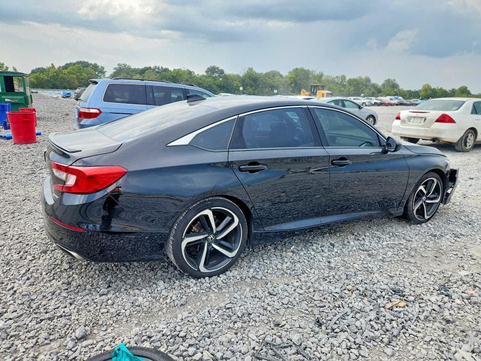 2018 HONDA ACCORD SPORT 3
