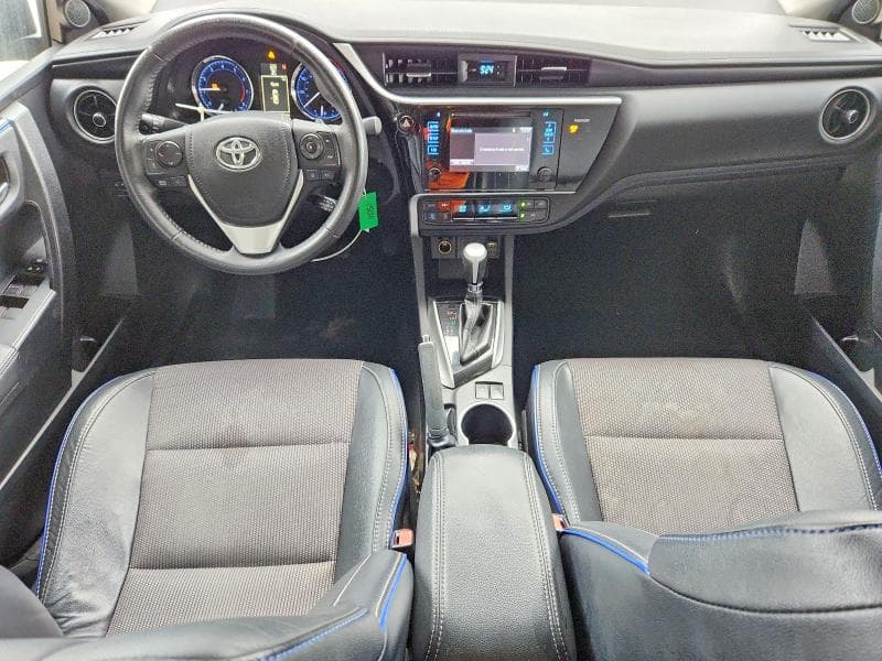 2017 TOYOTA COROLLA SE 8