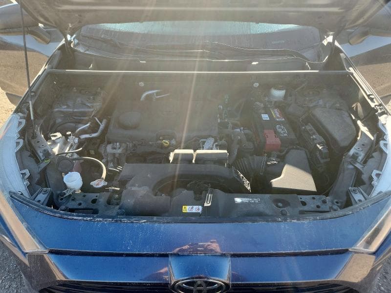 2019 TOYOTA RAV4 LE 11