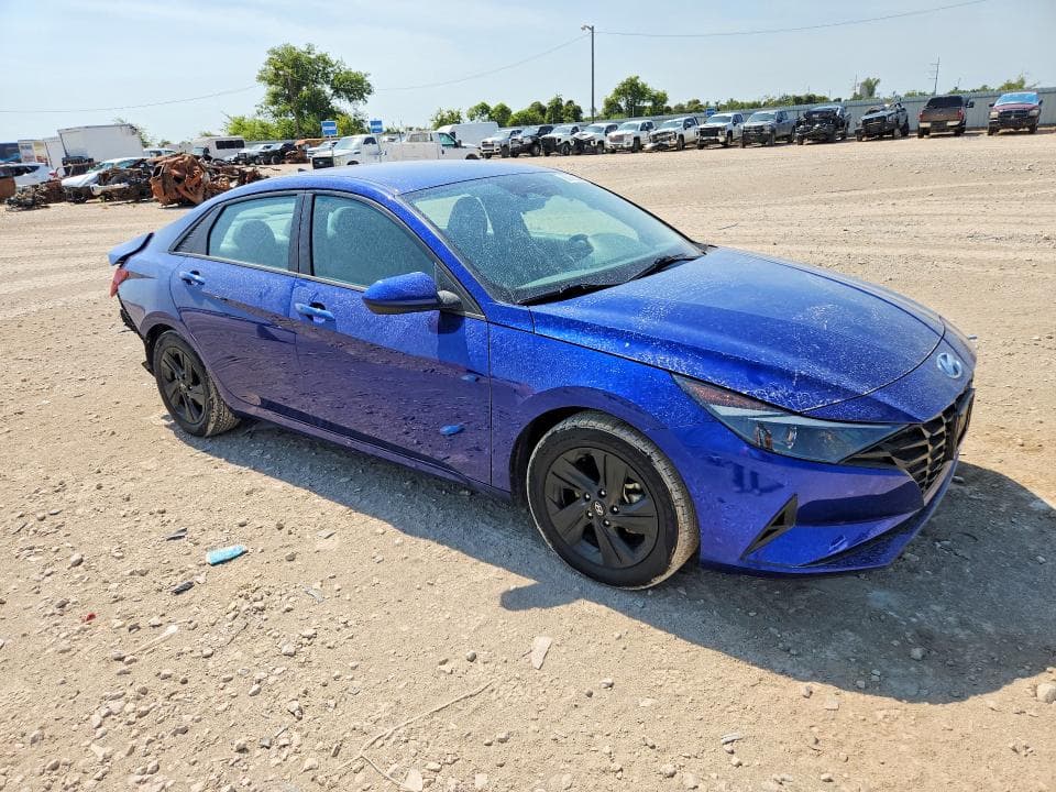 2023 HYUNDAI ELANTRA SEL 4