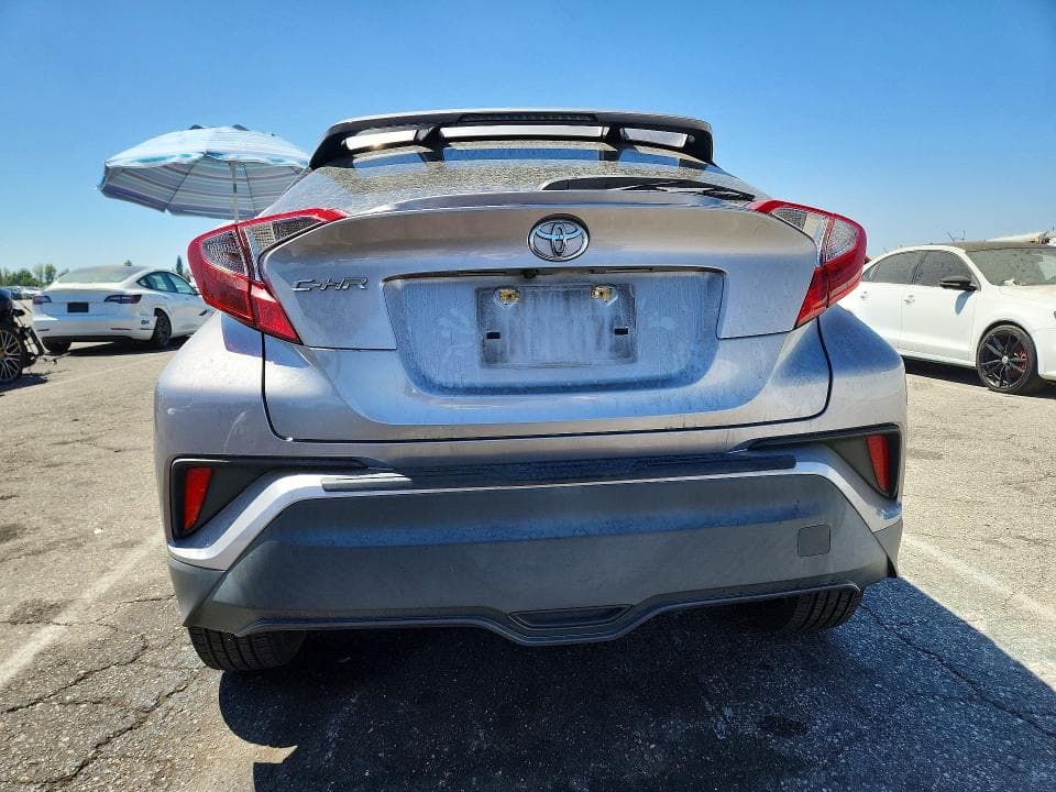 2019 TOYOTA C-HR LE 6