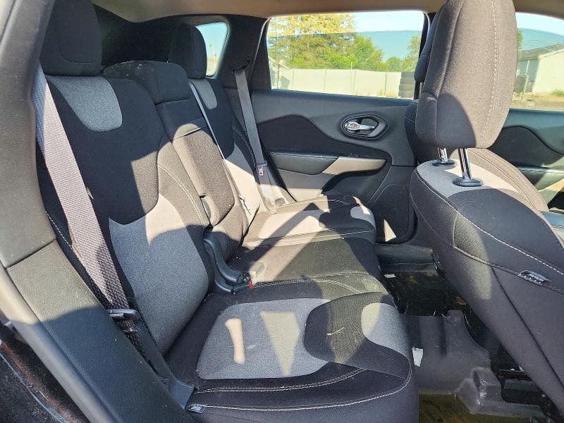 2017 JEEP CHEROKEE SPORT 10