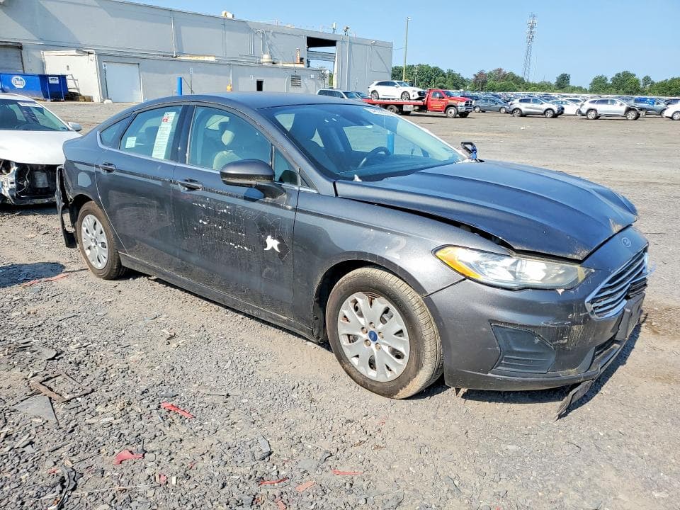 2019 FORD FUSION S 4