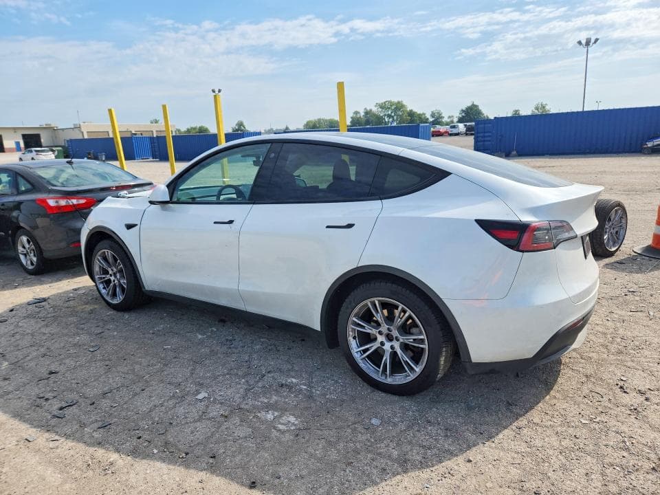 2023 TESLA MODEL Y 2