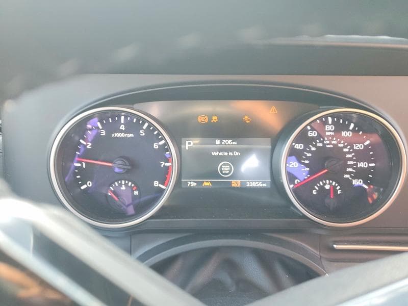 2024 KIA CARNIVAL LX 9