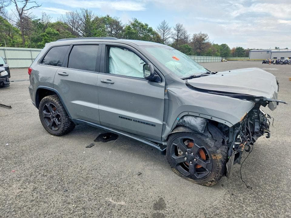 2019 JEEP GRAND CHEROKEE LAREDO 4
