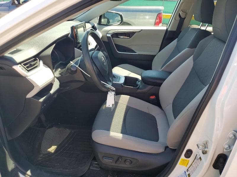 2022 TOYOTA RAV4 XLE 7