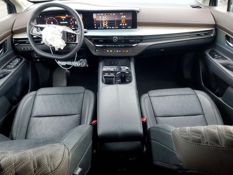 2025 NISSAN MURANO PLATINUM 8