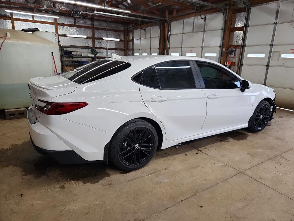 2025 TOYOTA CAMRY SE 3