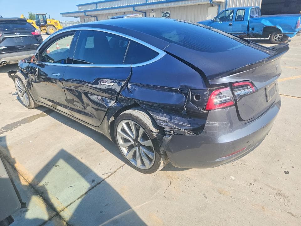 2019 TESLA MODEL 3 2