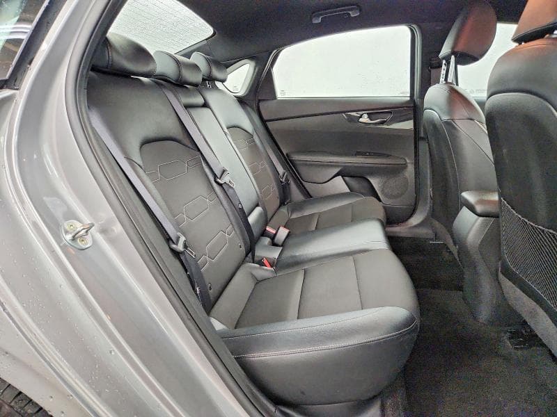 2023 KIA FORTE GT LINE 10