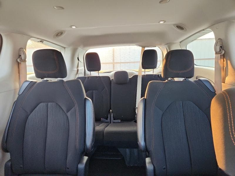 2017 CHRYSLER PACIFICA TOURING 10