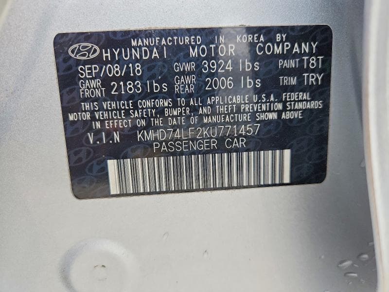 2019 HYUNDAI ELANTRA SE 12