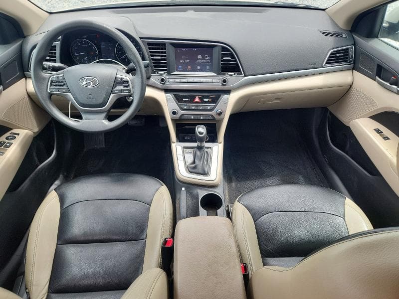 2017 HYUNDAI ELANTRA SE 8