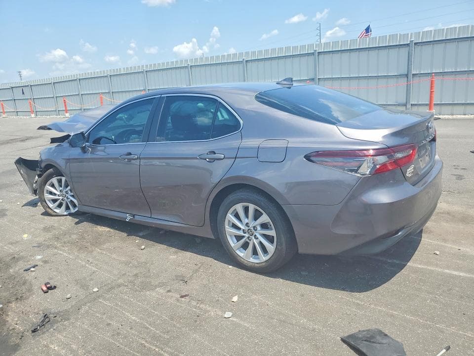 2023 TOYOTA CAMRY LE 2