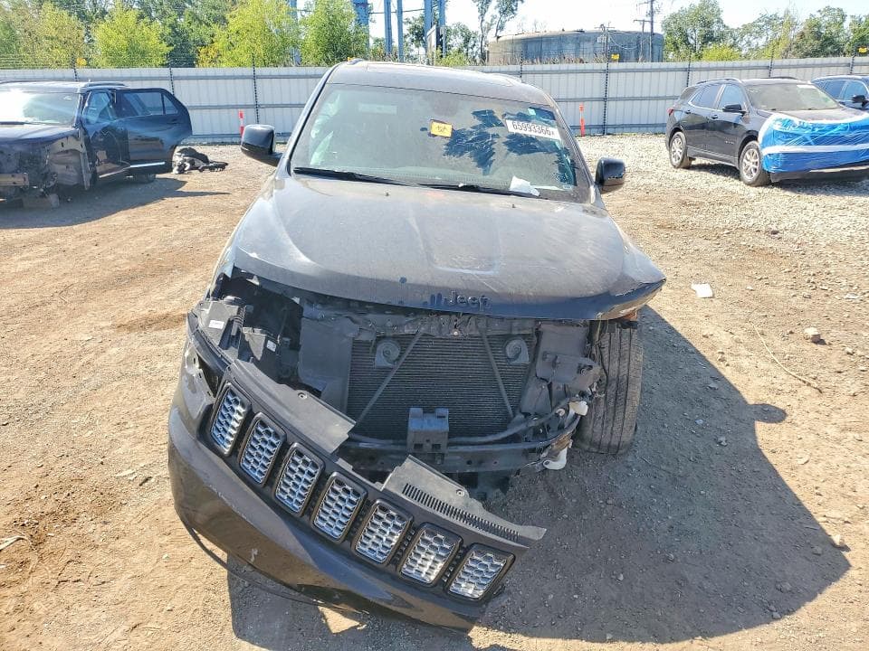 2022 JEEP GRAND CHEROKEE LAREDO E 5