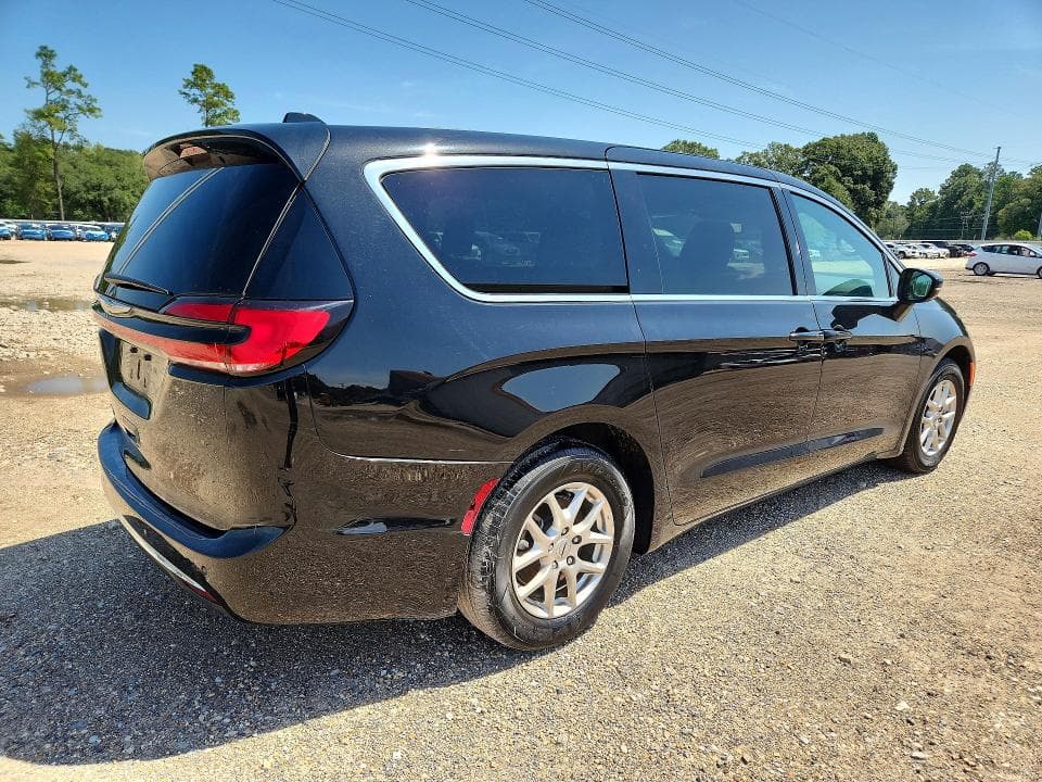 2025 CHRYSLER PACIFICA SELECT 3