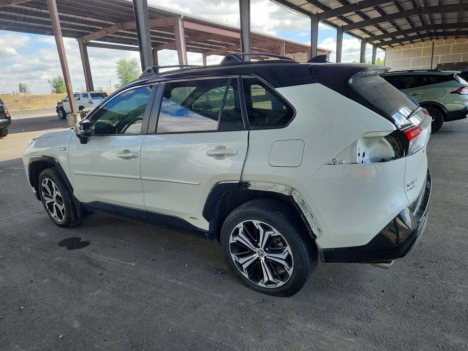 2022 TOYOTA RAV4 PRIME XSE 2