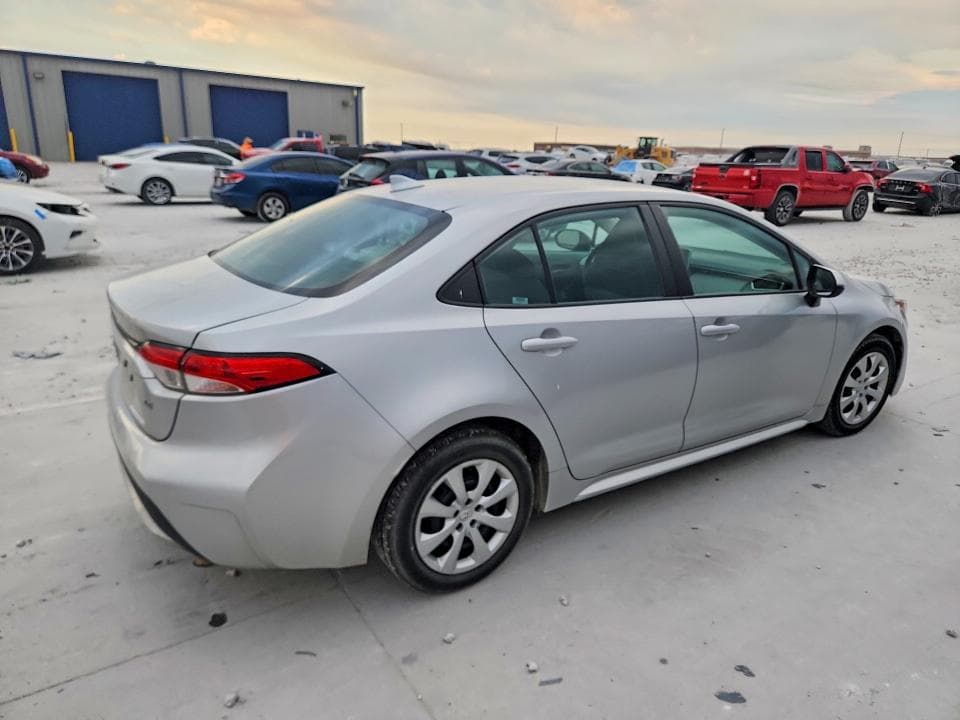 2020 TOYOTA COROLLA LE 3