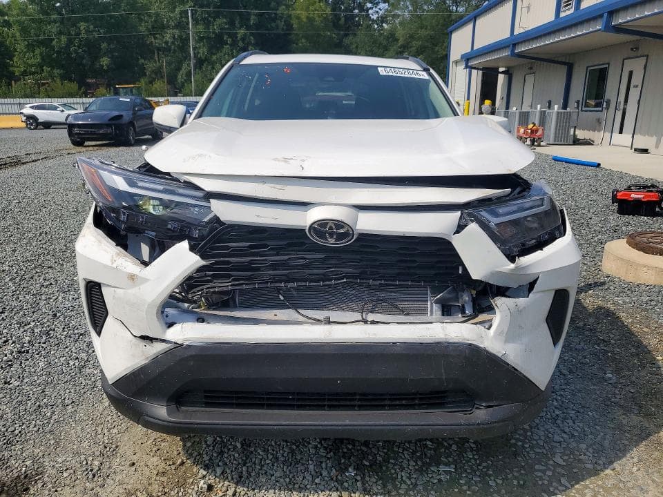 2025 TOYOTA RAV4 XLE 5