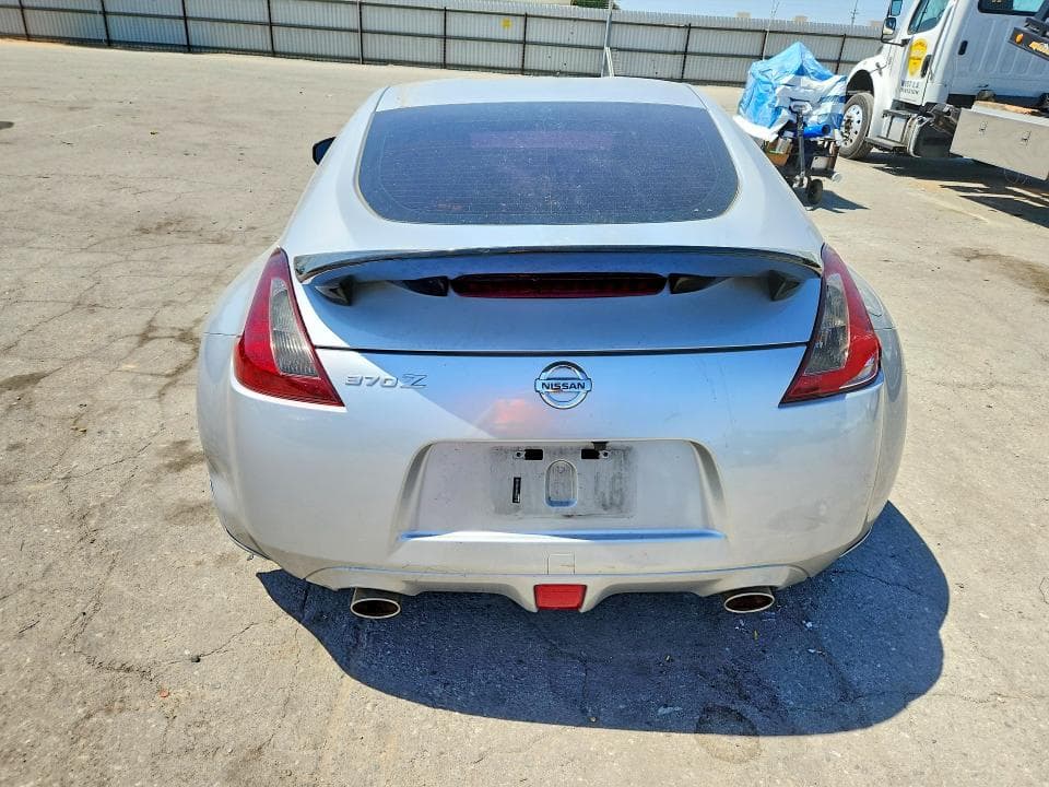 2017 NISSAN 370Z BASE 6