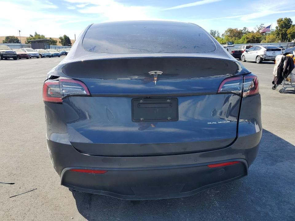 2021 TESLA MODEL Y 6