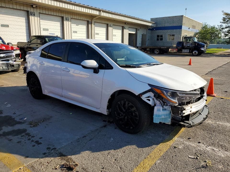 2026 TOYOTA COROLLA LE 4