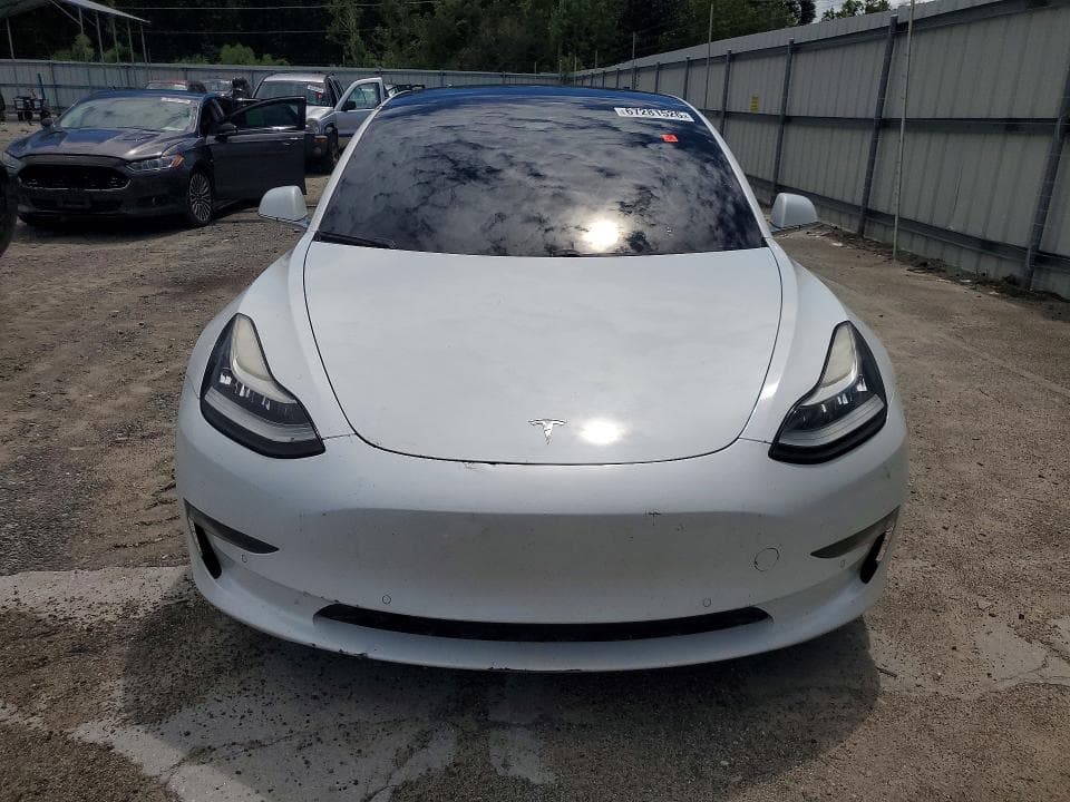 2018 TESLA MODEL 3 5