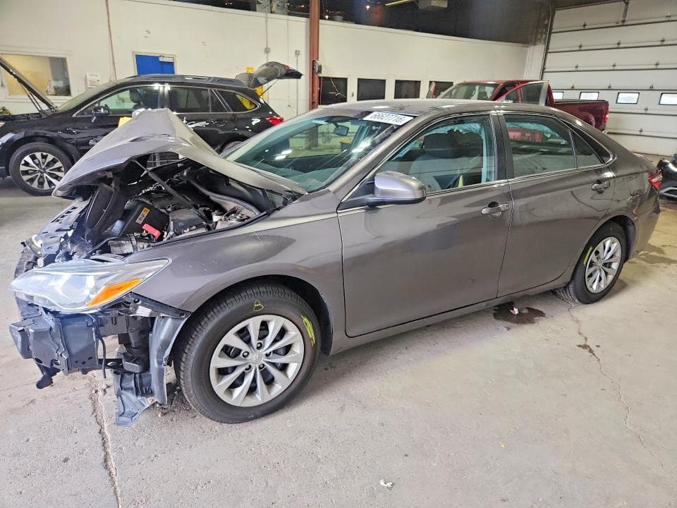 2017 TOYOTA CAMRY LE - 1