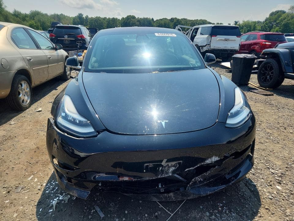 2018 TESLA MODEL 3 5