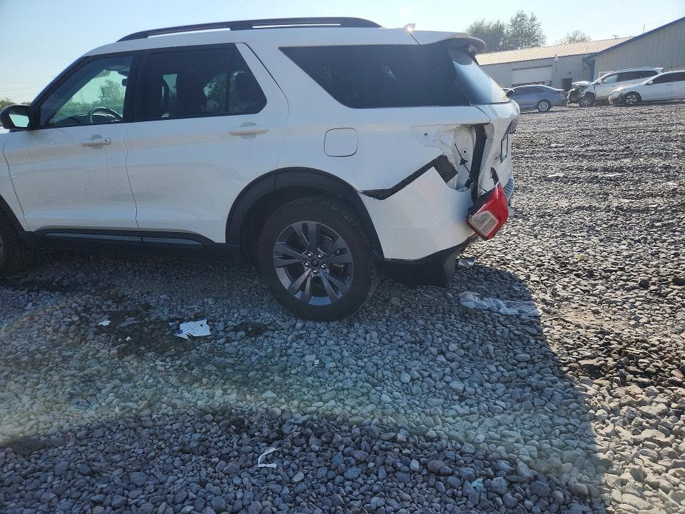 2022 FORD EXPLORER XLT 2