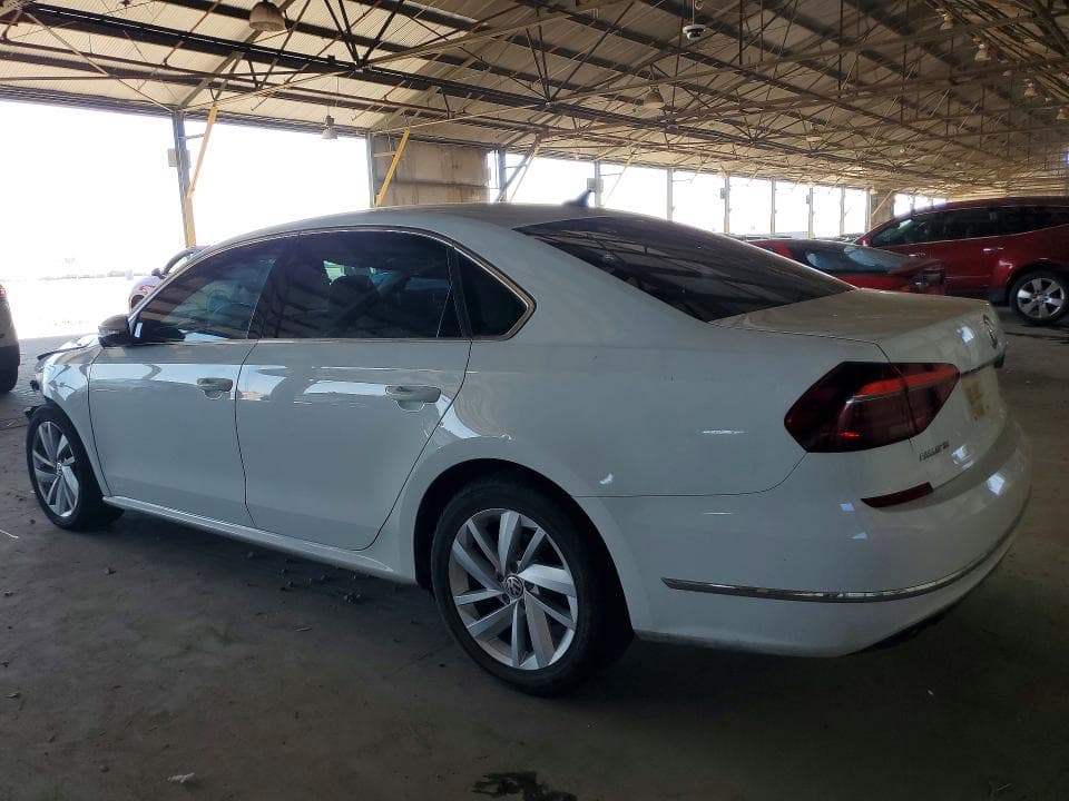 2018 VOLKSWAGEN PASSAT SE 2