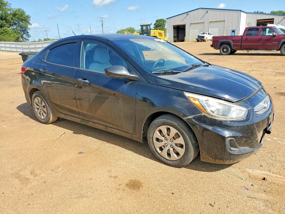 2017 HYUNDAI ACCENT SE 4